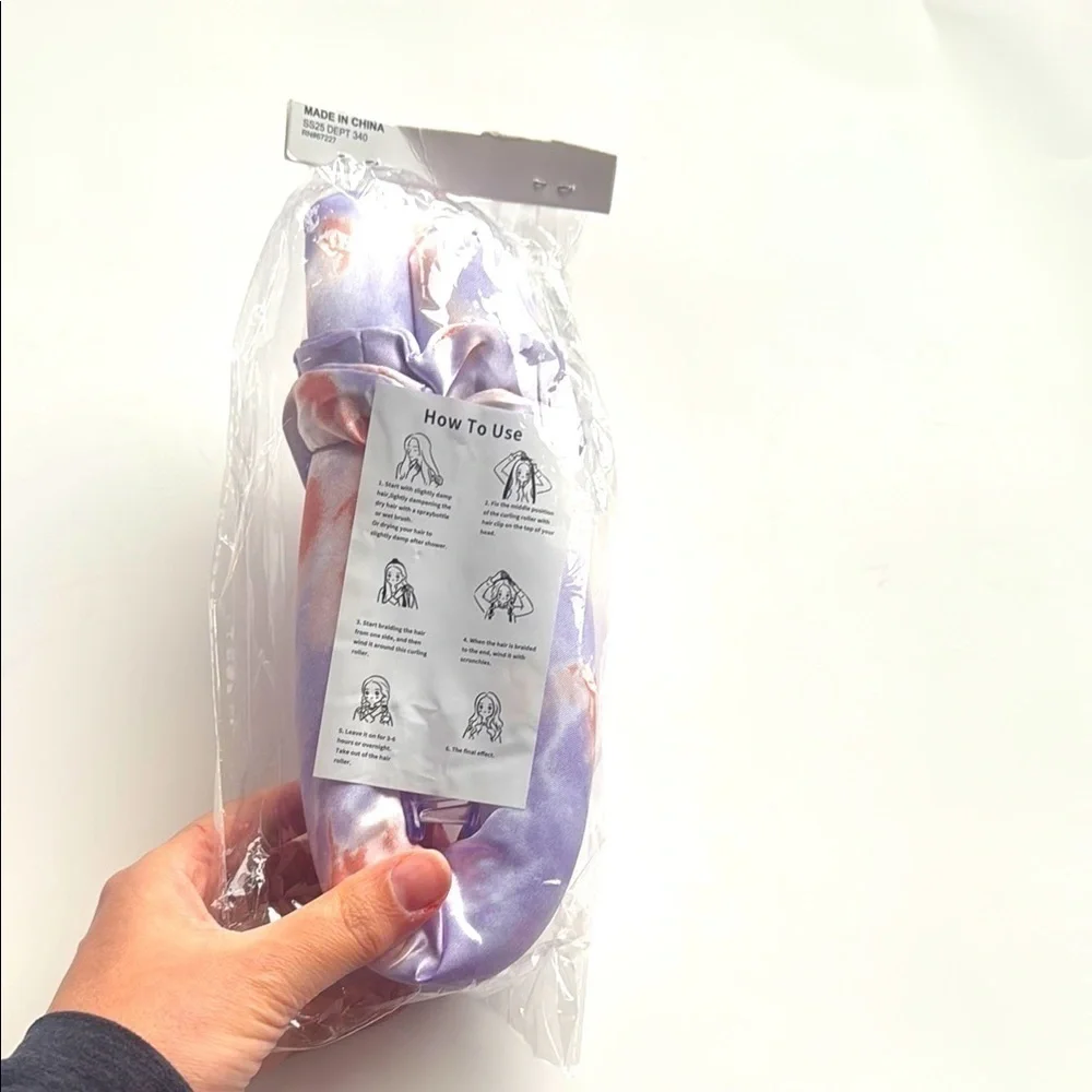 NWT heatless hair curler set